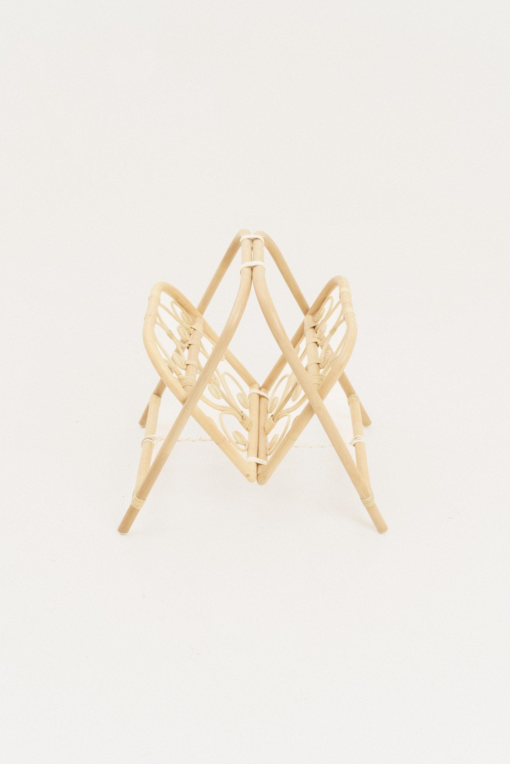 Peacock Foldable Magazine Rack