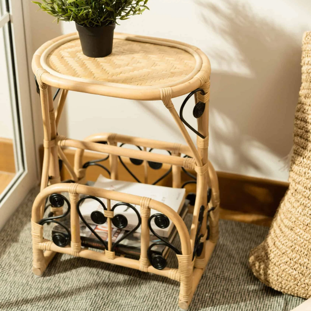 Peacock’s Perch -  Black