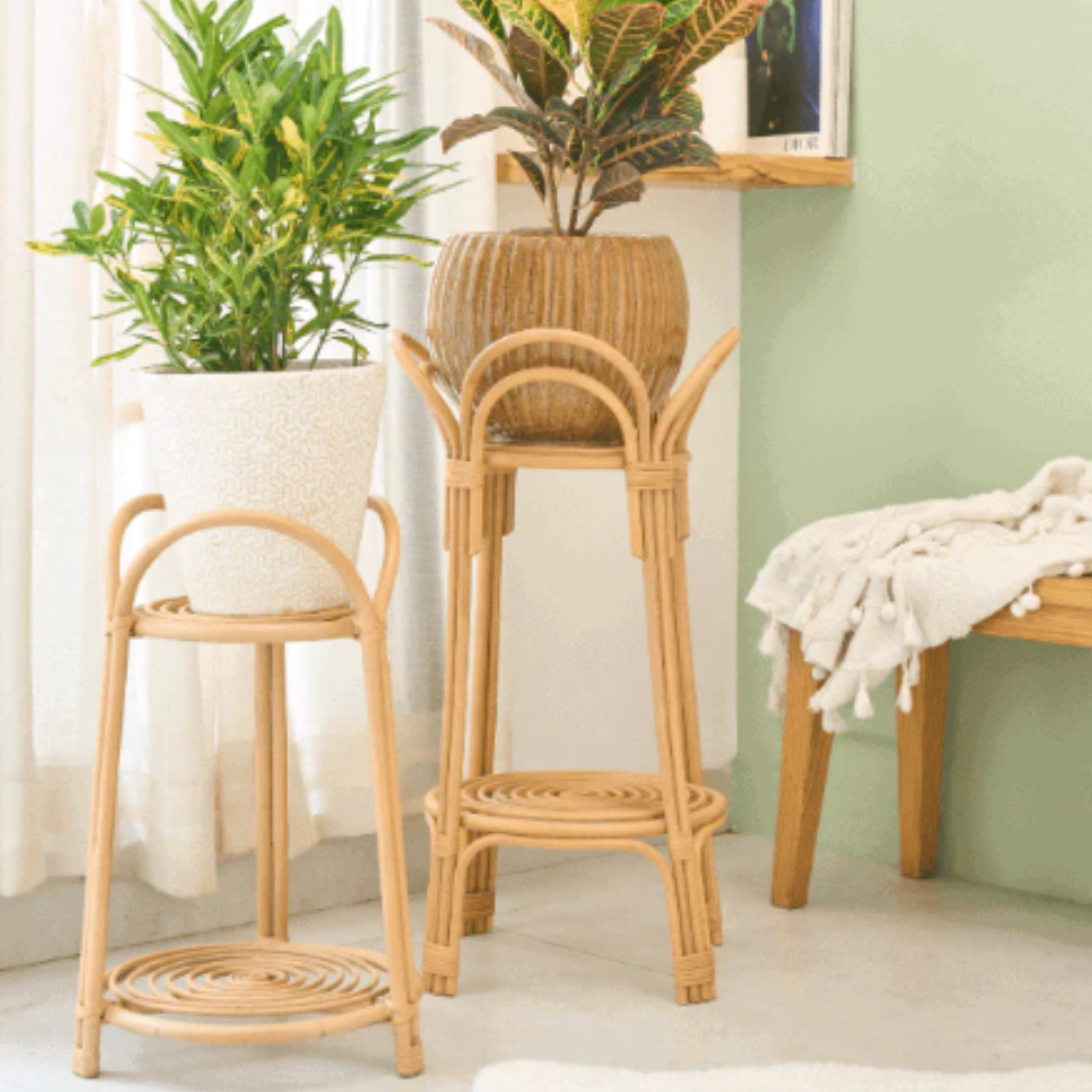 Looped Love Plant Stand